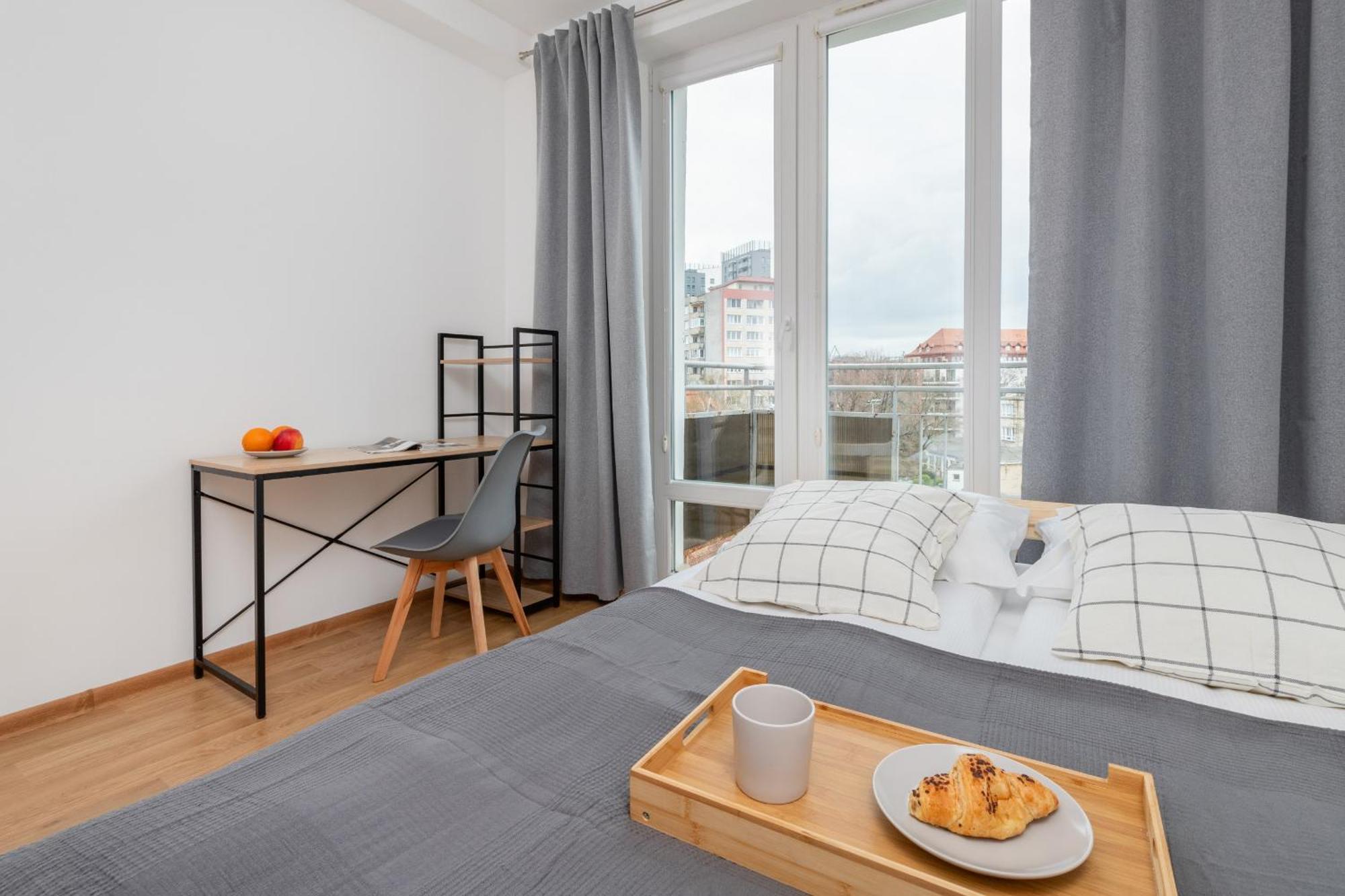 In Center With Two Desks, Balcony And Separate Kitchen By Renters * Gdansk